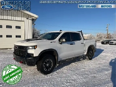 2022 Chevrolet Silverado 1500 XLT - Low Mileage Image# 1