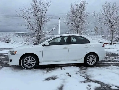 2011 Mitsubishi Lancer 2011 MITSUBISHI LANCER , MANUEL , 4 CYLIN Image# 1