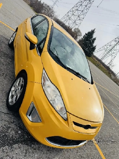 2011 Ford Fiesta Sport ( LOW KM ) Image# 1