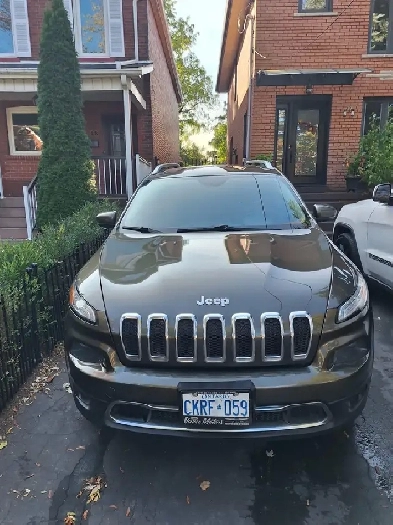 For Sale: 2015 Heep Cherokee - $7,000 Image# 1