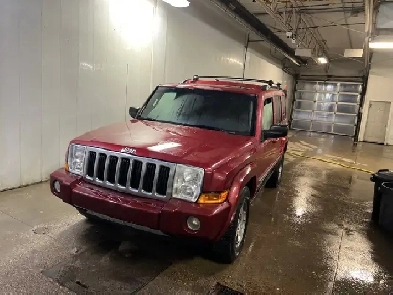 2010 Jeep Commander Sport Image# 1