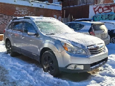 Subaru hatchback 4X4 2012 Image# 1