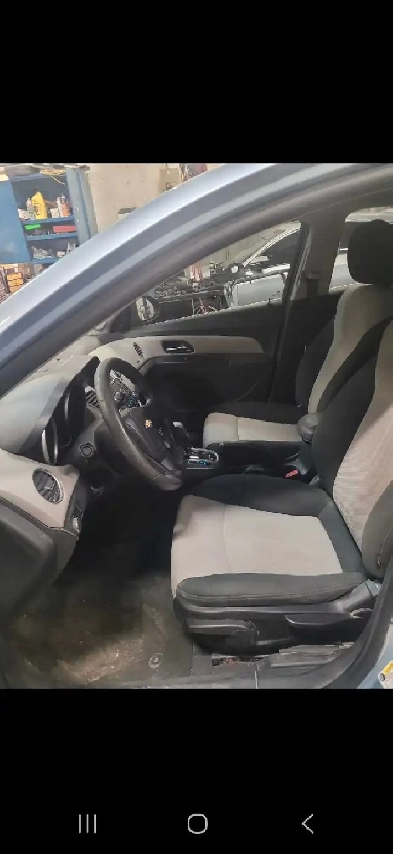 2010 Chevy cruze Image# 1