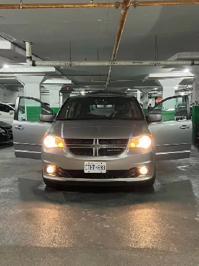 2017 Dodge Grand Caravan Crew Fully Loaded Image# 1