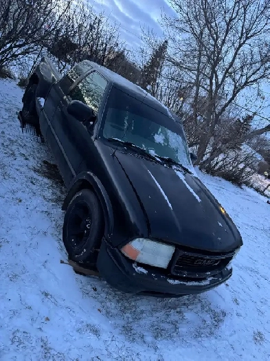 2002 GMC Sonoma SLS Image# 1