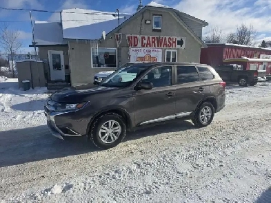 2017 Mitsubishi Outlander ES AWD Image# 1