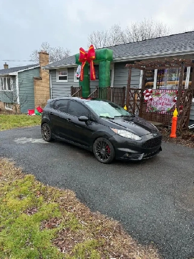 2014 ford fiesta ST Image# 1