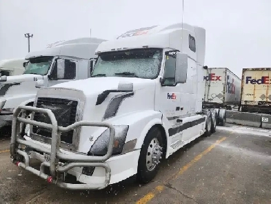 Truck for sale with job Image# 1