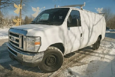 2013 Ford Econoline E-250 Image# 1