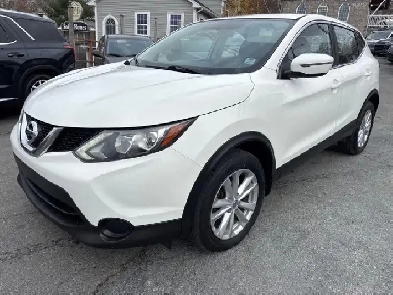 2017 Nissan Qashqai S All wheel drive Image# 1