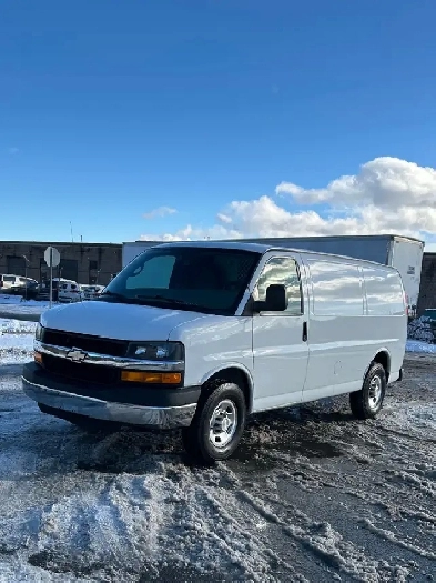 2015 Chevrolet EXPRESS 2500,CERTIFIED Image# 1