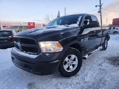 2017 Ram 1500 TRADESMAN 4X4 BAS KM GARANTIE 1 ANS Image# 1