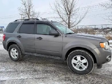 2012 Ford Escape 2012 FORD ESCAPE  4X4 AUTOMATIQUE  SIEGES CUI