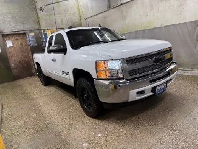 2013 Chevrolet Silverado Image# 1