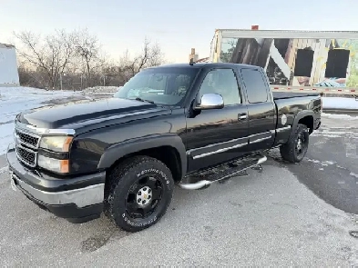 2006 Chevrolet Silverado GFX Leather Sunroof
