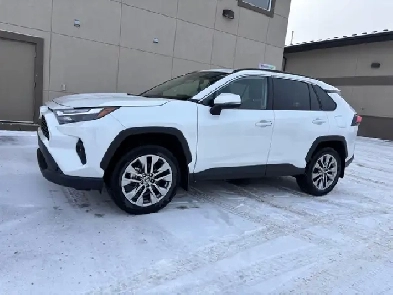 2023 Toyota Rav 4 XLE Premium