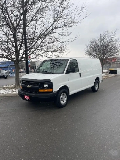 2016 Chevrolet Express Cargo Van NO WINDOWS ALL AROUND    REVER