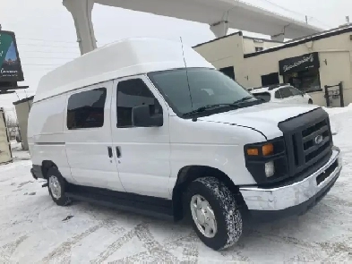 2011 Ford   E150 High Top