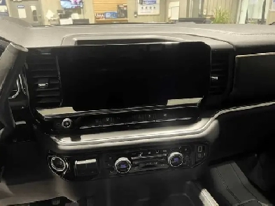 2025 CHEVROLET SILVERADO 2500 CAISSE STANDARD DE 6 PIED