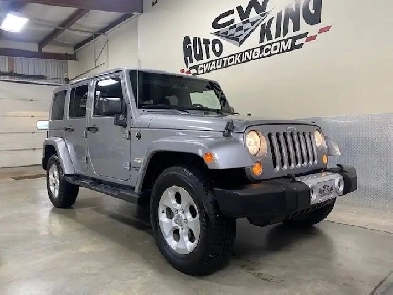 2014 Jeep Wrangler Unlimited Sahara  4x4  Low K Local