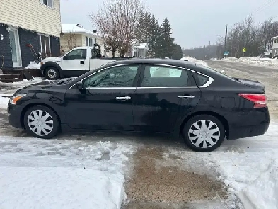 2013 Nissan Altima SV Image# 1