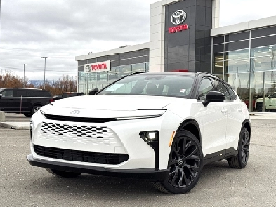2025 Toyota Crown Signia Limited REAR CAMERA / WIRELESS CHARGING Image# 1
