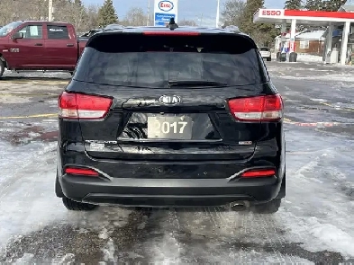 2017 Kia Sorento LX ALL WHEEL DRIVE 24 LTR 4 CYLINDER