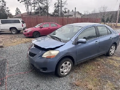 2011 Toyota Yaris Image# 1