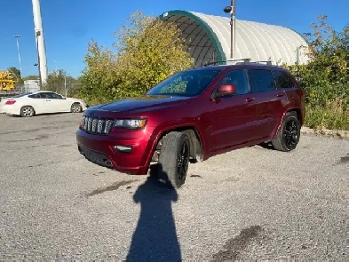 2018 grand Cherokee altitude Image# 1