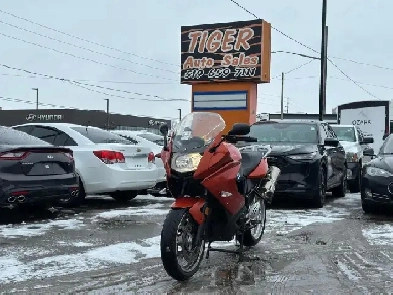 2013 BMW F800 ST GT, LIGHT DAMAGE, SPORT TOURING, AS IS SPECIAL Image# 1