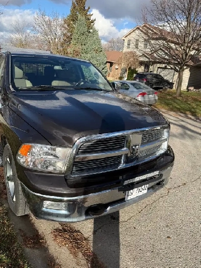 2011 RAM 1500 4WD CREW CAB 140.5' BIG HORN Image# 1