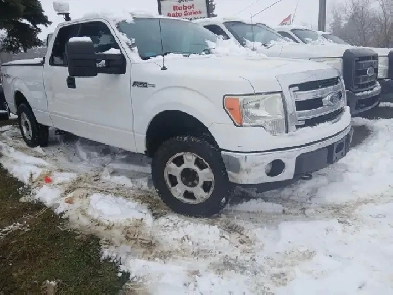 2013 Ford F-150 4x4 4 doors 6 passenger extended cab only 177000 Image# 1