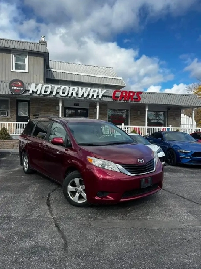 2011 Toyota Sienna LE 8-Passenger | CLEAN TITLE | CERTIFIED | Image# 1