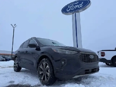 2024 Ford Escape Platinum AWD / LEATHER! / 360 CAM! / SYNC4! Image# 1
