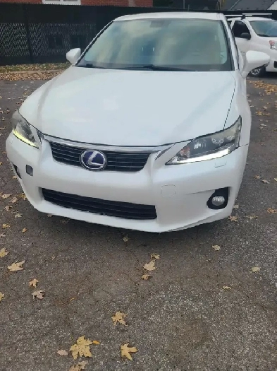 2012 Lexus CT 200 Hybrid Image# 1