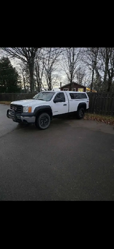 2011 GMC sierra WT Image# 1