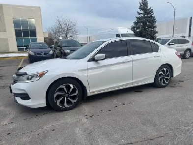 2016 Honda Accord LX Image# 1