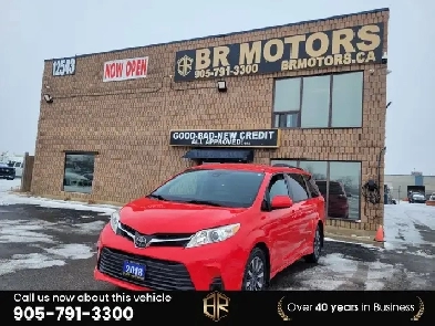 2018 Toyota Sienna LE | AWD Image# 1