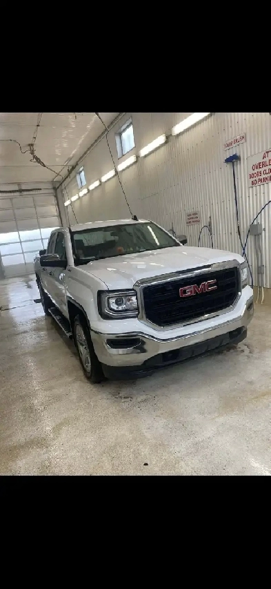 2017 GMC Sierra 1500 Classic extended cab Image# 1