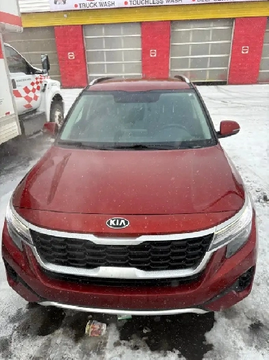 2021 Kia Seltos awd Image# 1