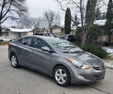 2013 Hyundai Elantra GLS sunroof safetied 2sets of tires Image# 1