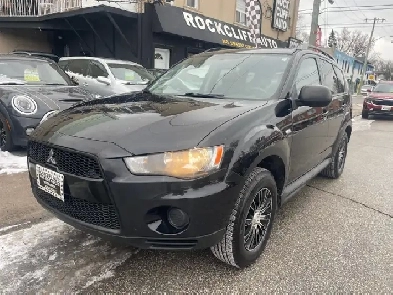 2012 Mitsubishi Outlander ES Image# 1