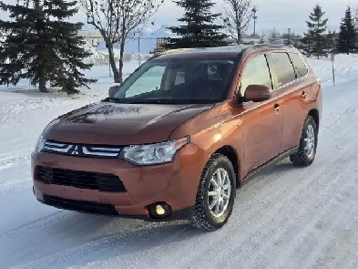 2014 Mitsubishi Outlander GT Image# 1