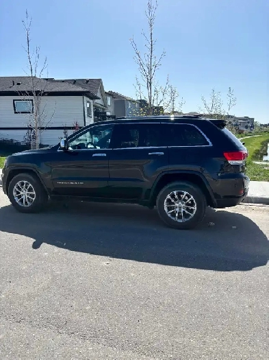 2014 jeep grand Cherokee limited 226000 km Image# 1