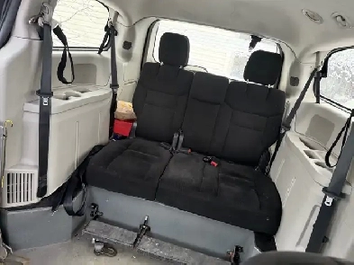 Dodge caravan adapté Image# 1