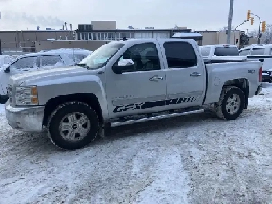 4x4 ~ 2013 Chevy Silverado 1500  Crew, 6 passenger & SAFETIED Image# 1