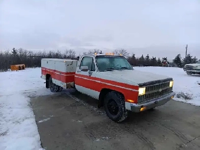1981 Chevrolet C30 Service Truck Image# 1