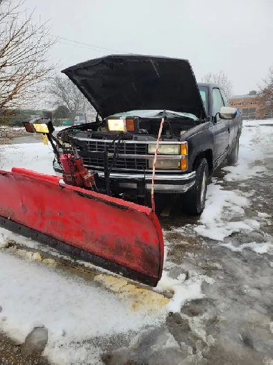 1992 Chev K1500 Plow Truck Image# 1