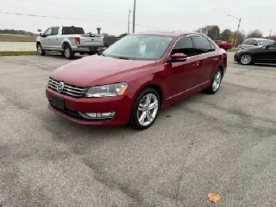 2015 Volkswagen Passat Highline TDI MINT 160KM Image# 1