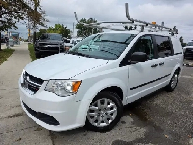 2015 Ram 119' WB Image# 1